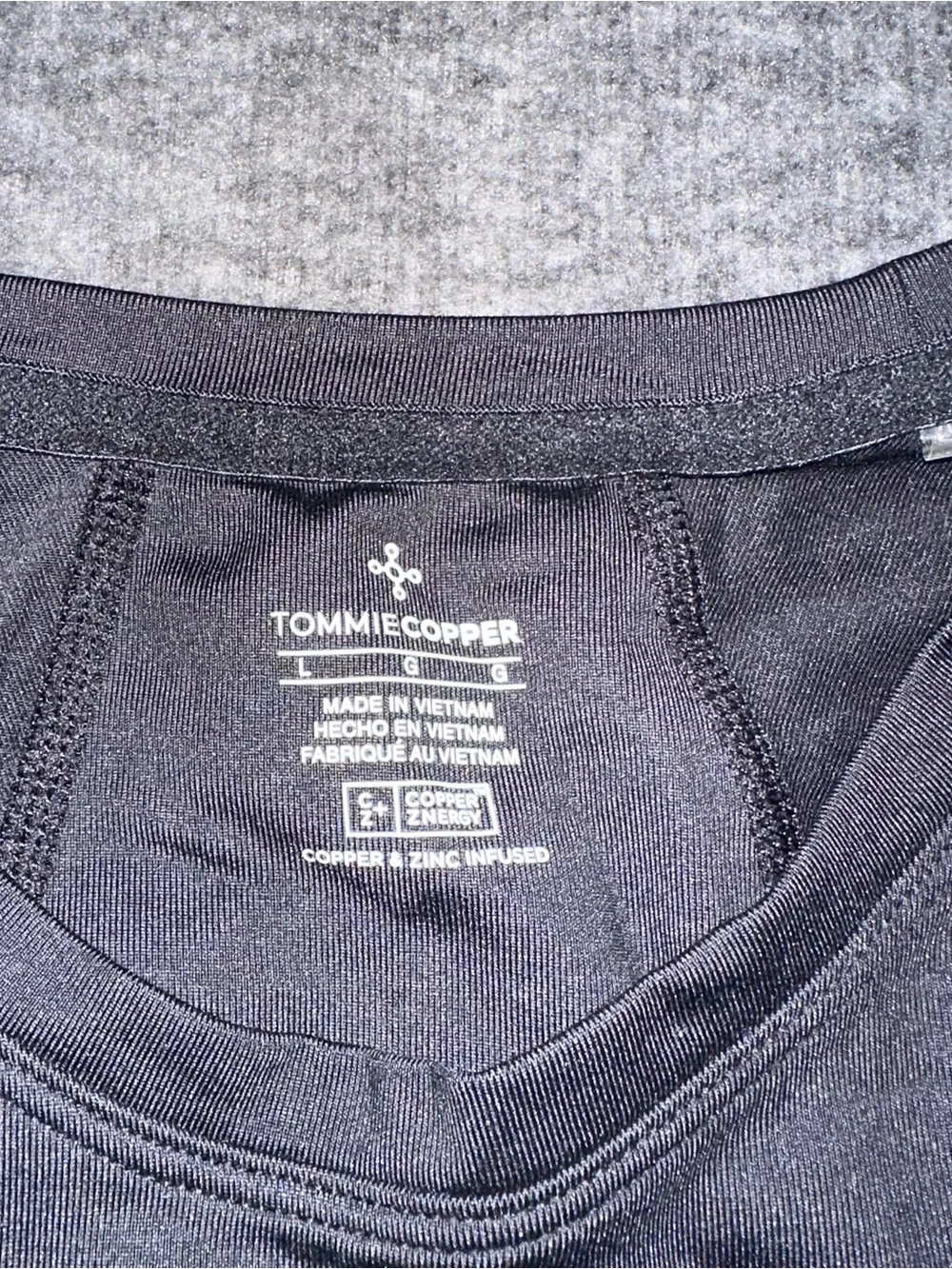 Tommie Copper Youth Large Black Compression Long Sleeve Performance Shirt